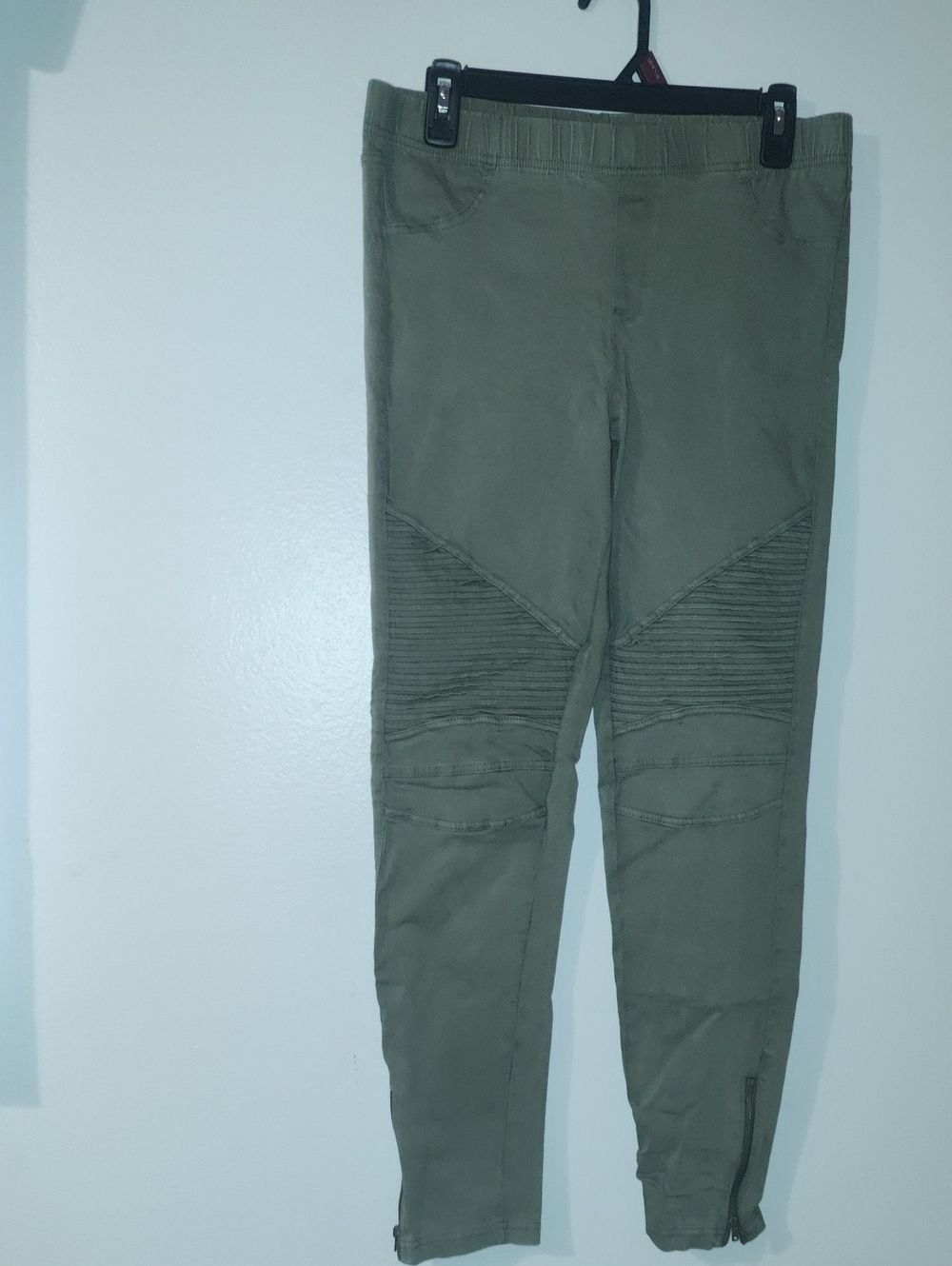 Source Unknown Olive Green Skinny Moto-Detail Women's Pants